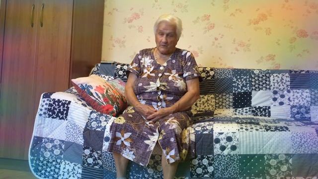 Истории жизни 90 летней бабушки Раи // спрятанный клад // непростая судьба смотреть онлайн