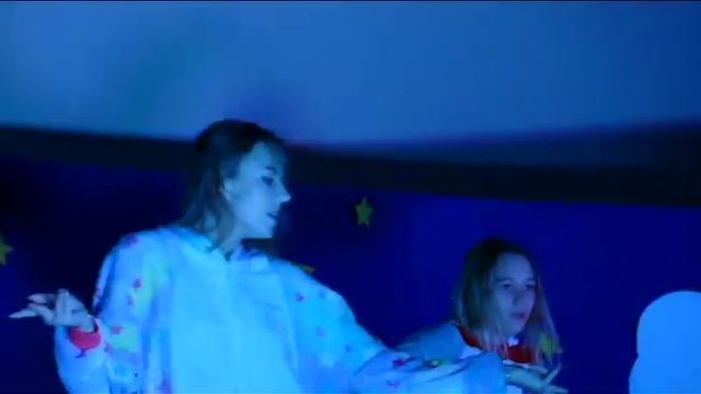 сквозь ааое пространство смотреть онлайн