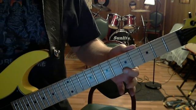 Using Motifs in Minor Pentatonic Improvisation смотреть онлайн