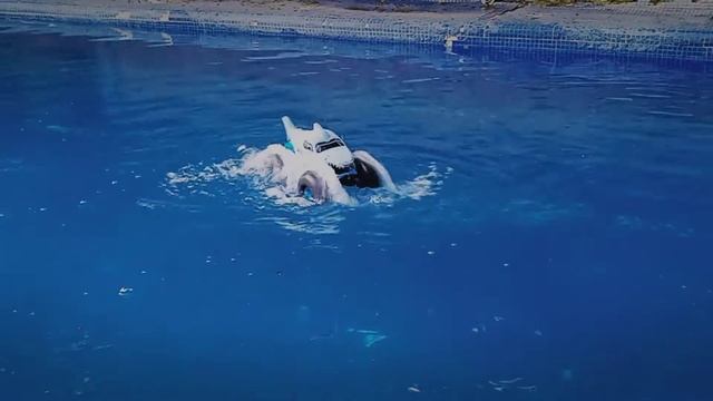 megalodon todo terreno spin Master & Batimóvil en acción. смотреть онлайн