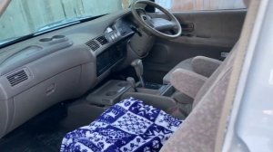 Замена ламп в фаре Toyota town ace.