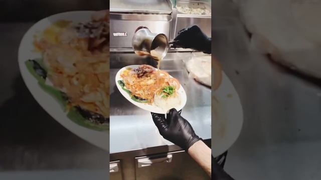 Шеф Радик готовит Шаурму 🔥с Рисом на тарелке 🔥 смотреть онлайн