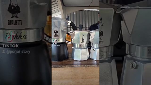 Moka Moka Coffee House смотреть онлайн