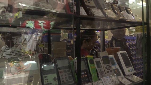 Taipei Vlog: Giant Computer Mall (Guang Hua Digital Plaza) смотреть онлайн