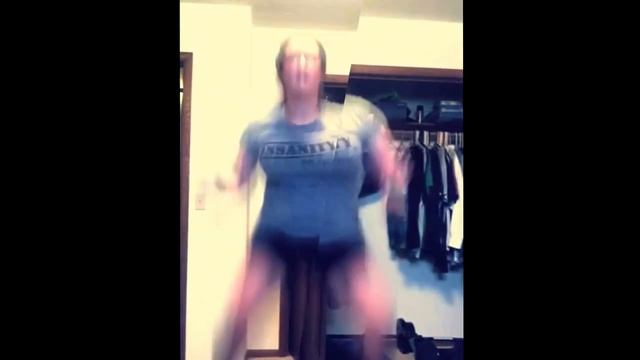 Insanity Max 30 and Body Beast Build Shoulders смотреть онлайн