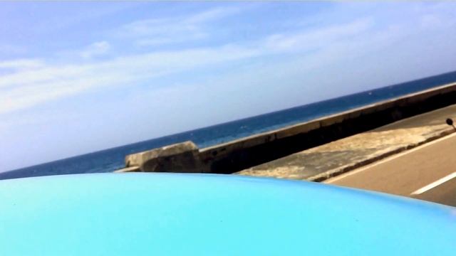 Куба. Гавана. Вид из автомобиля. смотреть онлайн