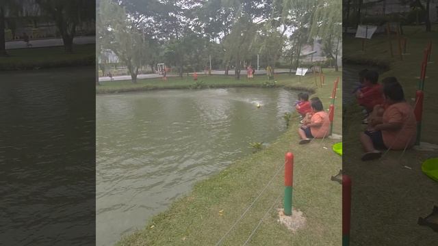 Rc Boat Mini Mono at Taman Wijaya Kusuma Kosambi Cengkareng Jakarta barat смотреть онлайн