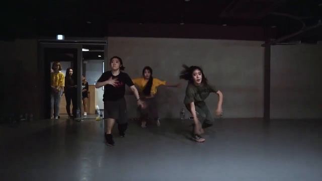 Шикарный танец на песню  Believer