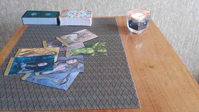 Его истинные чувства ко мне. таро. экспресс-расклад. таро онлайн. аналитика на таро смотреть онлайн