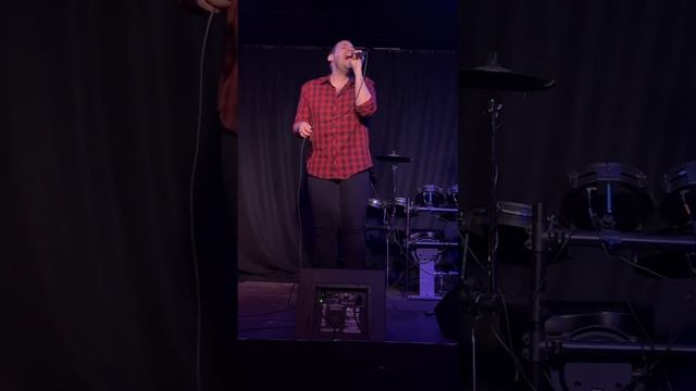 Rolling in The Deep [Adele’s cover live @ 105 db] смотреть онлайн