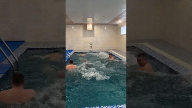 Отдых с друзьями смотреть онлайн