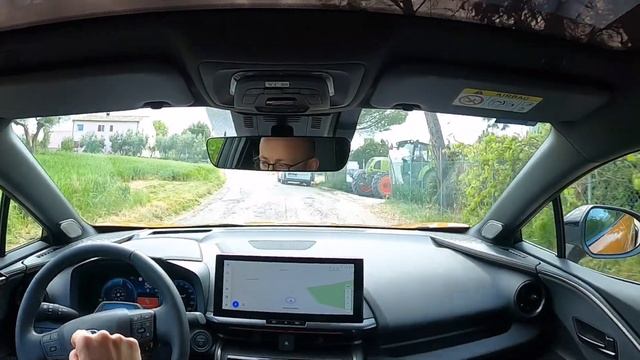 TOYOTA C-HR Plug-in Hybrid | prova consumo reale смотреть онлайн