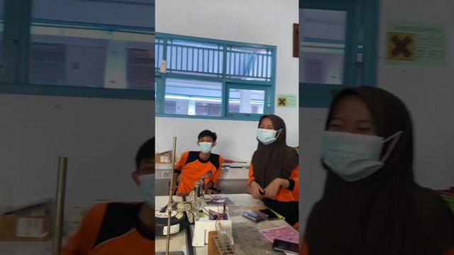 Praktis elektrolisis kelas XII MIPA 4 ( 16-9-2022 ) смотреть онлайн