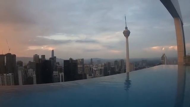 The Face Suites KL Roof Top View смотреть онлайн