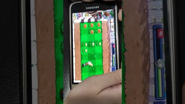 Начинаем играть в игру Растения против Зомби!(Тестовое видео) (1/11) смотреть онлайн