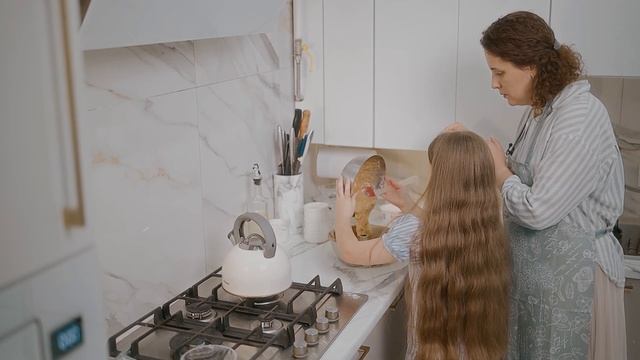 Рецепт фирменного морковного кекса от Софии Мошуры смотреть онлайн