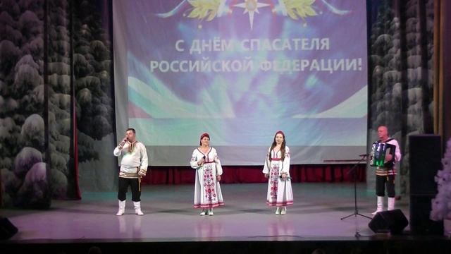Народный ансамбль "Аюшка" - "Хуторок" смотреть онлайн