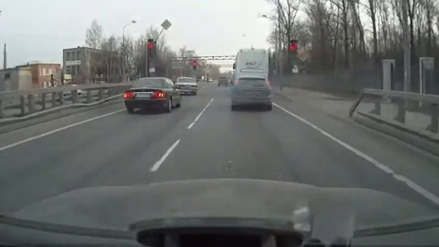Фокус на красный проехал смотреть онлайн