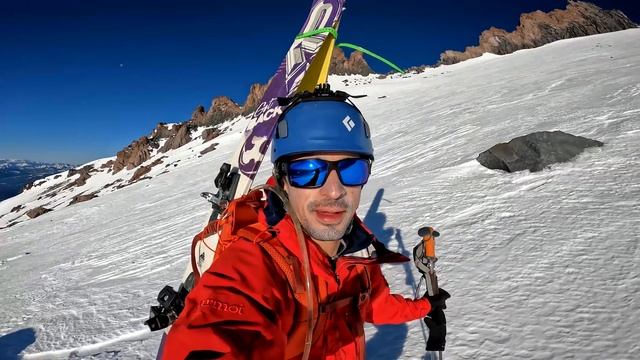 Mt Shasta: Winter Climb & Skiing via Casaval Ridge (sketchy conditions) смотреть онлайн