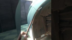 Toyota Corolla 180 как снять птф ( противотуманную фару ) # бампер # домкрат . sökme sis farları