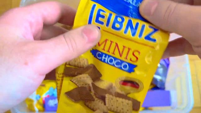 New! Opening A LOT OF CANDY Snickers, Oreo, Milka, Twix, Mars, M&M's, Bounty, Choco Boy, ASMR Video смотреть онлайн