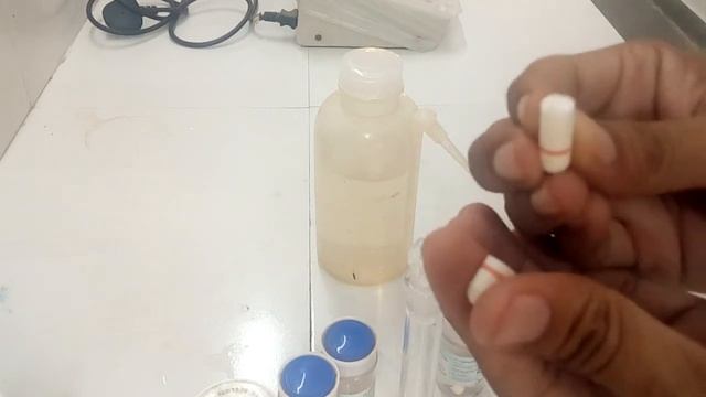 How to make pH Buffer solution | pH buffer solution in Hindi | preparation of ph buffer solutions смотреть онлайн