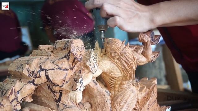 Attack On Titan: EREN Founding Titan FINAL FORM vs ARMIN Colossal Titan - Wood Carving [ 進撃の巨人] смотреть онлайн