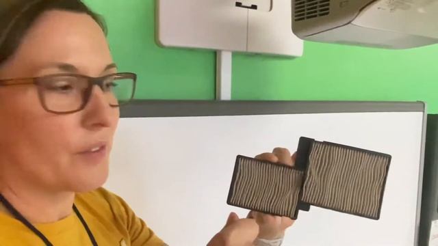 How to Clean Your Smartboard Projector смотреть онлайн