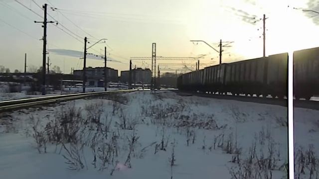 ВЛ11К-088/064 и ЭП2К-095 с приветливой локомотивной бригадой смотреть онлайн