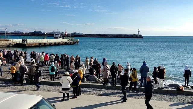 Ялта 💖💖💖 Набережная Крещение 🕊️ 19.01.2025 смотреть онлайн