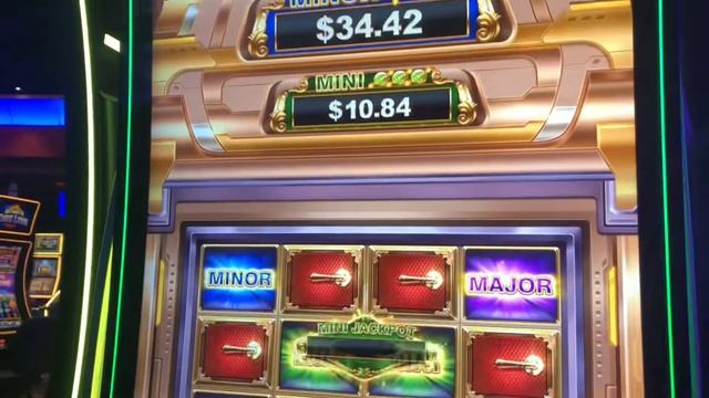 Kanga Cash, Sweet Tweet and Buffalo Link. Bonus time! смотреть онлайн