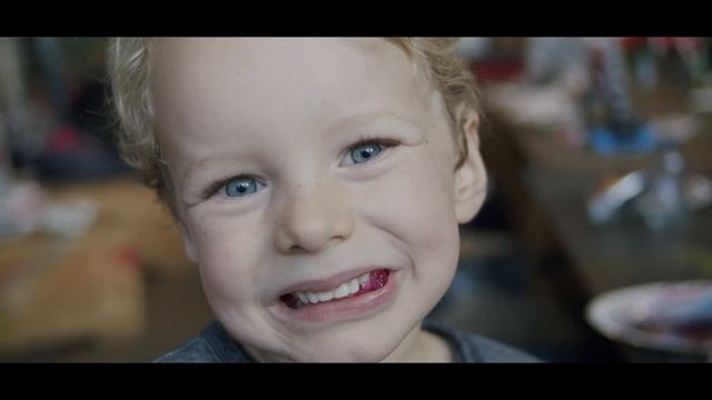 STREET BDAY | Meike 25mm T2.2 Cinema Lens + BMPCC4K Footage смотреть онлайн
