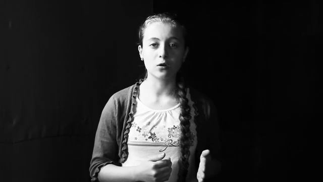 EF Challenge: Emma Hoyos смотреть онлайн