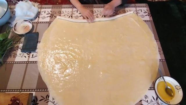 Qatlari zo'r chiqadigan ko'k somsa. Самса с зеленью. Suprada hamir yoyish, masterclass смотреть онлайн