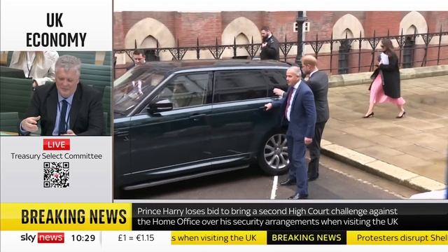 Prince Harry loses second high court challenge over security смотреть онлайн