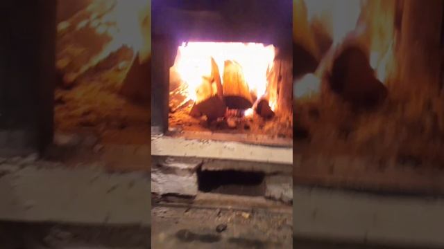 бьётся в тесной печурке огонь смотреть онлайн