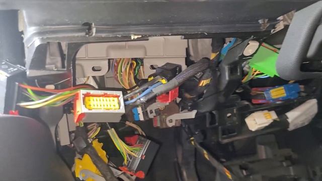 Peugeot/Citroen PSA BSI programming fix KM / How to read and write dashboard смотреть онлайн