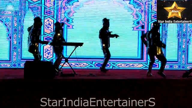 Mirror Act | Tan Tana Tan tan tan Tara | Star India Entertainers смотреть онлайн
