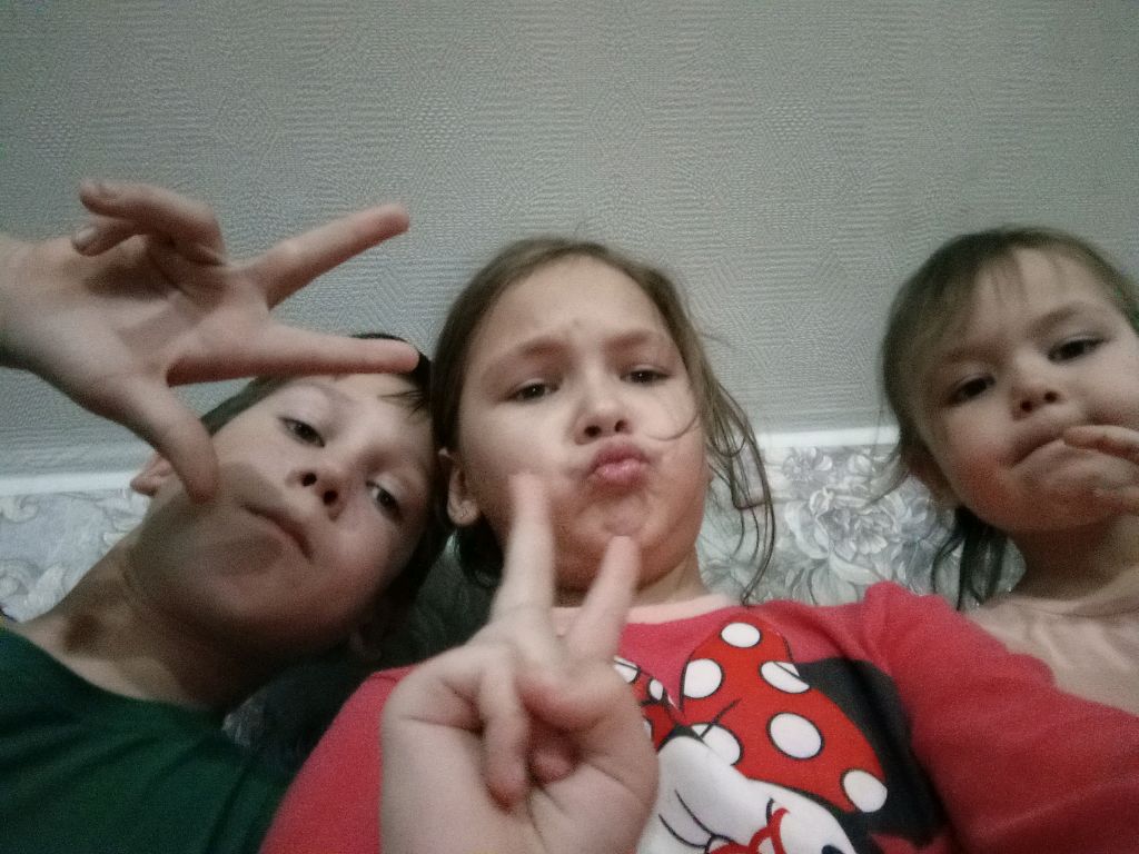 играем в прятки смотреть онлайн