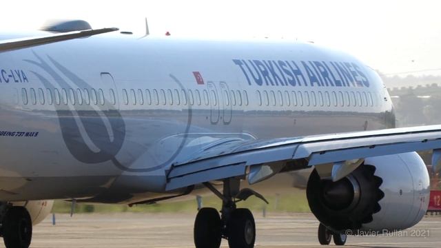 Boeing 737 Max-9 Turkish Airlines (TC-LYA) Valencia!
