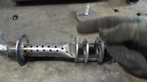 Изготавливаем и переносим глушитель на самодельном тракторе своими руками