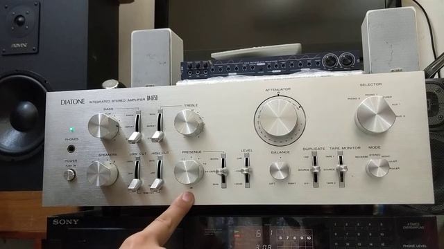 Bộ nghe nhạc gồm Amply Diatone DA-U750 và loa Advent legacy 2 смотреть онлайн