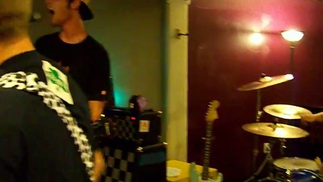 KM3 - Maxwell Murder at the Coffee Club Media, PA смотреть онлайн