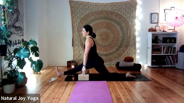 60 Minutes Vinyasa on Mula bandha and Mooladhara chakra смотреть онлайн