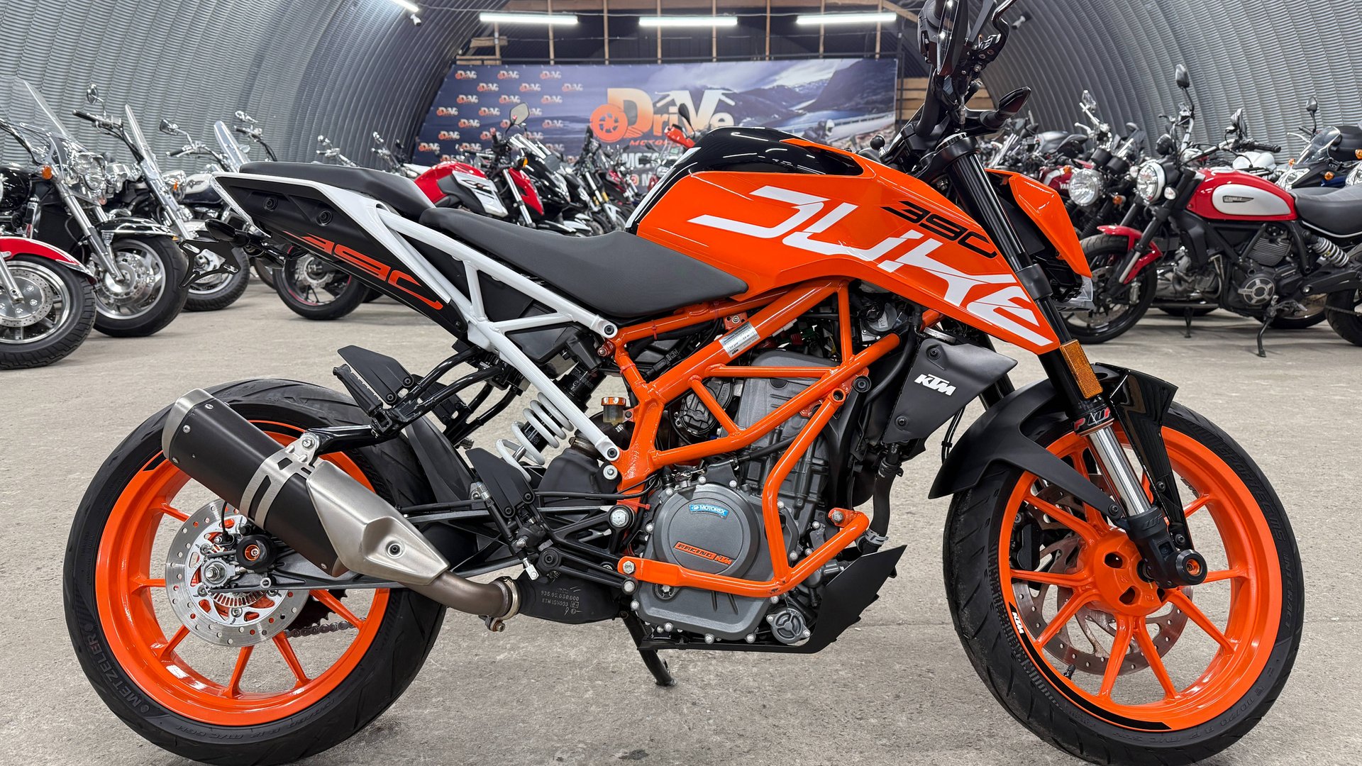 Обзор KTM 390 Duke |В НАЛИЧИИ| смотреть онлайн