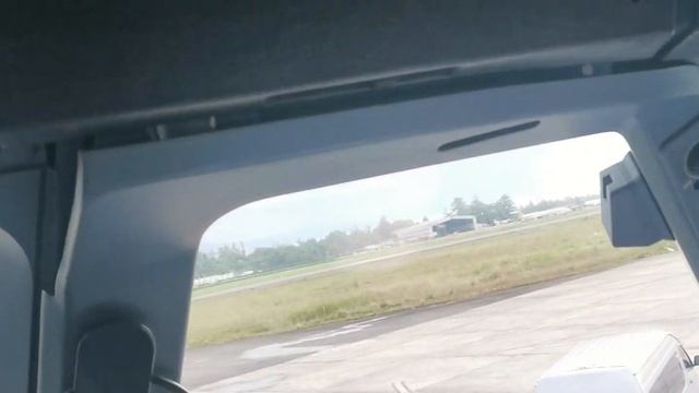 Cockpit view batik airbus 320 di bandar udara mozes kilangin TIMIKA смотреть онлайн