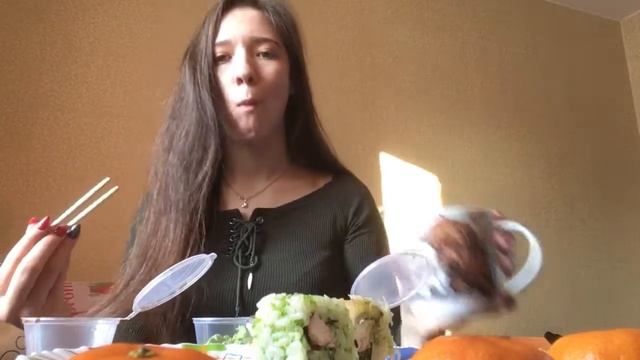 ASMR/Роллы/мандарины смотреть онлайн