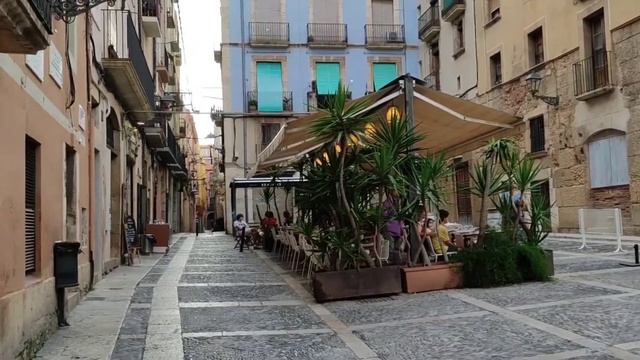 Tarragona early evening walk смотреть онлайн