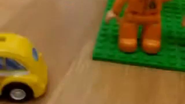 Long trip to the Mall. смотреть онлайн