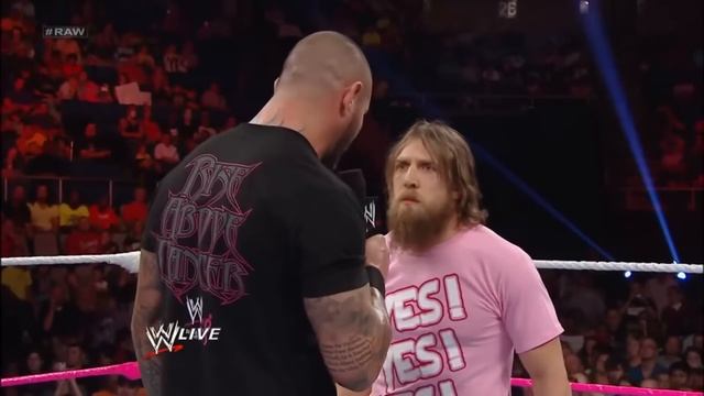 Story of Daniel Bryan vs Randy Orton || Hell in a Cell 2013 смотреть онлайн